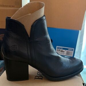 Born Olivia Black Leather Ankle Booties New, Never Worn